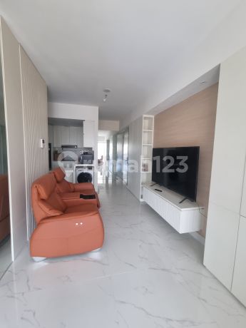 Apartemen Premium (New Gress) dengan Private Lift Tembus Langsung ke Pakuwon Mall