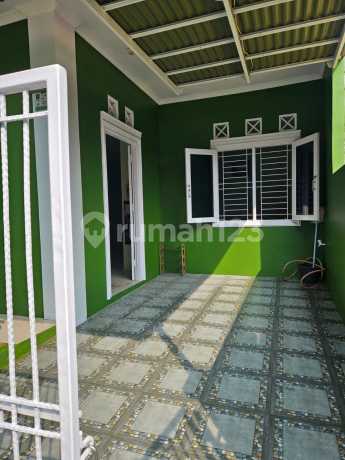 Rumah Nyaman & Strategis di Taman Anyelir 3 Cilodong, Depok Rumah Nyaman & Strategis di Taman Anyelir 3 Cilodong, Depok