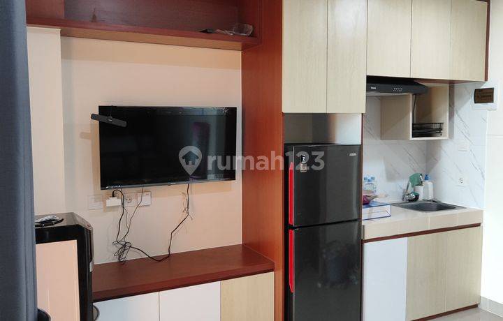 Studio Full Furnish Lantai B Residence Apartemen