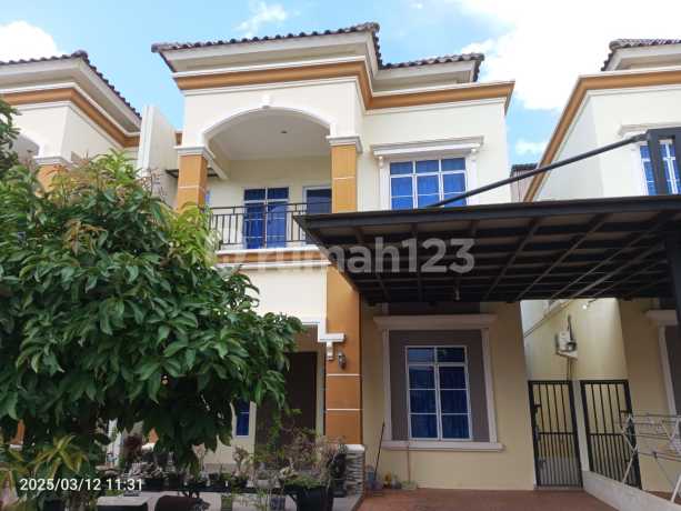 Perumahan Golden City Bengkong Laut Tanjung Buntung Batam  Kepulauan RIAU Luas Tanah 162 m² ( 9 x 18 m² ) Luas Bangunan 300 m² Kamar Tidur 4 Kamar Mandi 4 Tingkat 2 Lantai SHGB Air PAM Listrik 5500 watt Harga 1.8 M nego