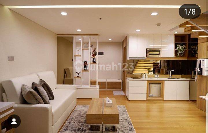 Luxury Apartment Soho Podomoro City Central Park Siap.huni Apartment Luxury mewah lt 27 Luas 96.86m2 Living room, 1 bedroom, 1 bathroom , 1 toilet.  Full furnished and renovated  siap pakai. jual murah rp 3.35 Milyar