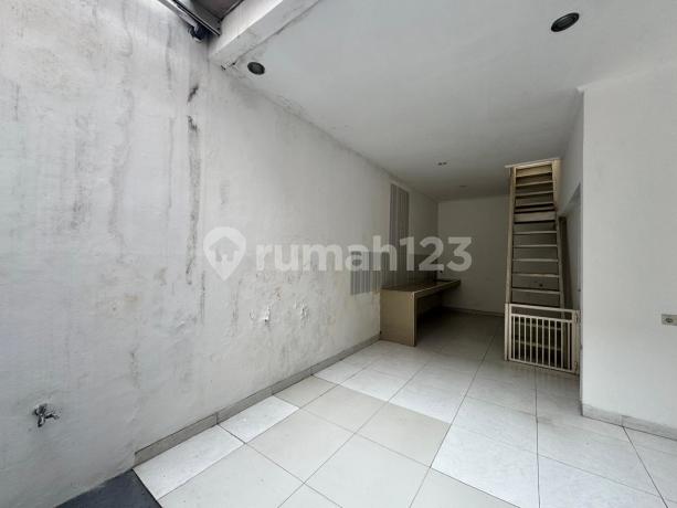 Rumah Dijual Unit Rapi dan Terawat Cluster Zebrina Hadap Selatan Rumah Dijual Unit Rapi dan Terawat Cluster Zebrina Hadap Selatan