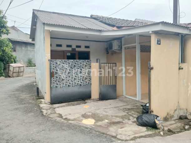 For sale, affordable move-in ready house in Bumi Sawangan Indah, Sawangan Depok, West Java.