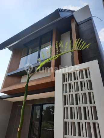 Dijual Rumah Ananda Terrace, Rumah Mewah di Ciputat, Tangerang Selatan Dijual Rumah Ananda Terrace, Rumah Mewah di Ciputat, Tangerang Selatan