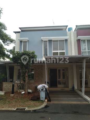 Hoek Rapih House Ready to Occupy and Well-Maintained Gading Serpong Cluster Thomson Utara