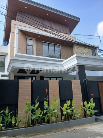 Brand New Modern Design Luxury House in Radio Dalam Housing Complex