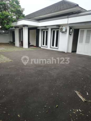 Dijual Rumah Exclusive di Kawasan Elit Kemang Jaksel Dijual Rumah Exclusive di Kawasan Elit Kemang Jaksel