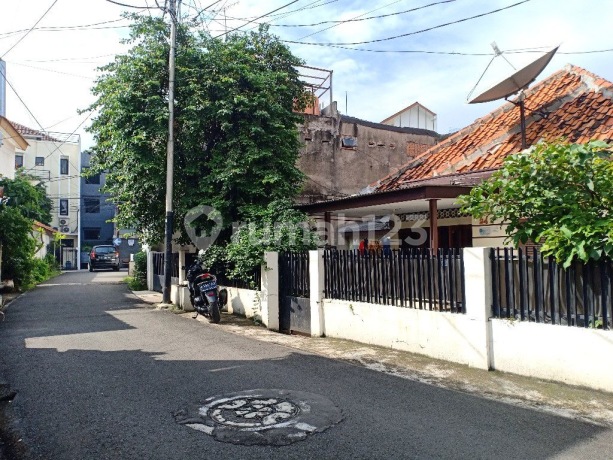 Dijual Rumah Lama Hitung Tanah Di Karbela Setiabudi Jak Sel