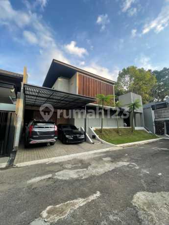 Dijual Rumah Tropis Cantik Dalam Cluster Sektor 9 Bintaro Jaya Siap Huni Private Pool
