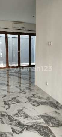 Rumah Cantik Sudah Renov Di Discovery Sektor 7 Bintaro Jaya