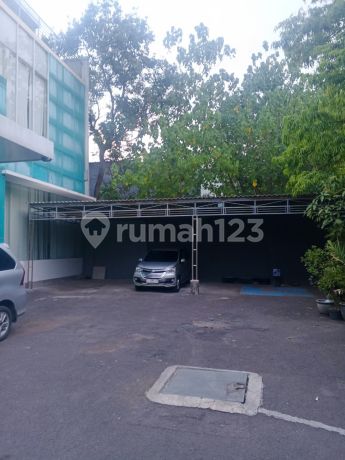 For Sale Ex-Office Building Ready to Use Surabaya City Center Near Raya Darmo With Staff Mess