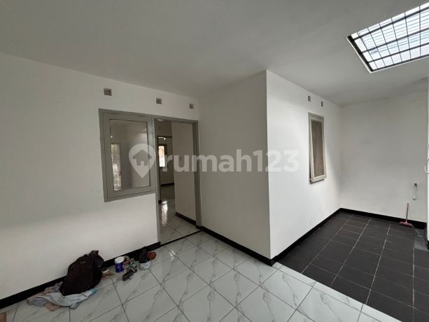 Rumah Nyaman Baru Renovasi di Taman Rahayu 3 Rumah Nyaman Baru Renovasi di Taman Rahayu 3