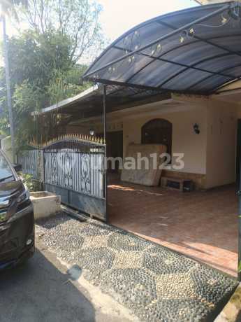 Rumah Nyaman di Komplek Bangun Reksa Indah 1 Rumah Nyaman di Komplek Bangun Reksa Indah 1