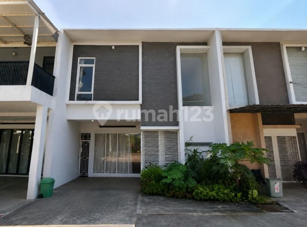 Murah Rumah Komplek Nuansa Indah Buah Batu