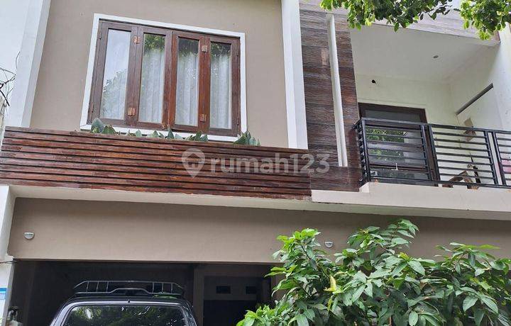 Dijual Rumah 2 Lantai Di Perum Griya Metropolitan, Bekasi