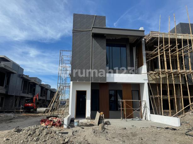Villa Mewah Komplek Cemara Park Palace Jalan Pendidikan Medan