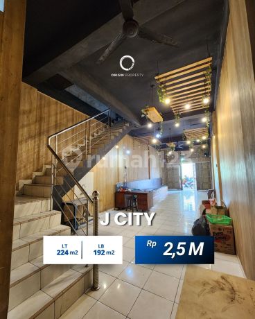 Dijual Ruko 3 Tingkat Siap Huni Komplek J City