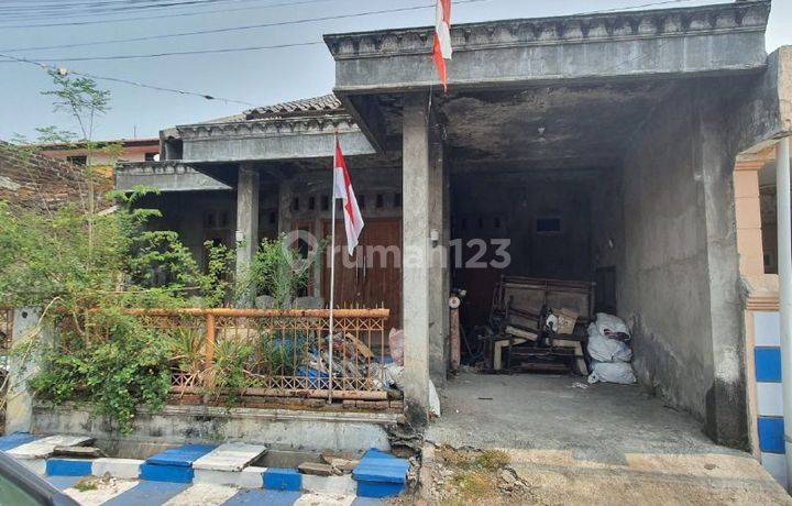 Rumah Terawat Strategis Pondok Sidokare Indah Sidoarjo  
