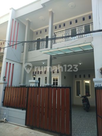 Di Jual Rumah 2Lantai Di Jual Rumah 2Lantai