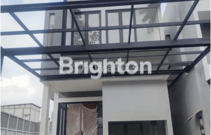 RUMAH GRESS 2 LANTAI CRYSTAL GOLF CITRALAND STRATEGIS 