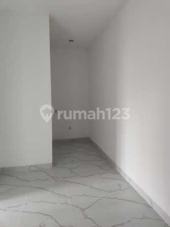 Rumah 2 Lantai Siap Huni Hook di Gading Serpong Tangerang