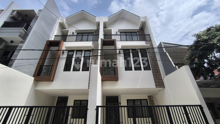 Di Jual Rumah Baru Tomang Gelong ,3 Lantai 4,6X16 Modern Minimalis Dalam Komplek Tomang Jakarta Barat.#Hamdan