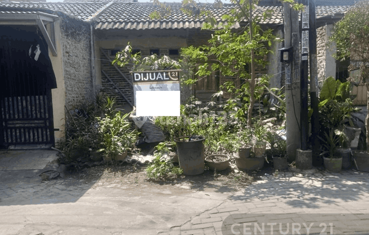 Rumah Bangunan Lama Taman Ciruas Permai 