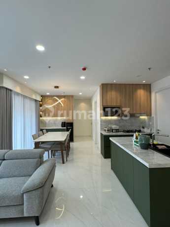 Translation: For Sale: The Lloydm Sutera Apartment, 3+1 BR Translation: For Sale: The Lloydm Sutera Apartment, 3+1 BR