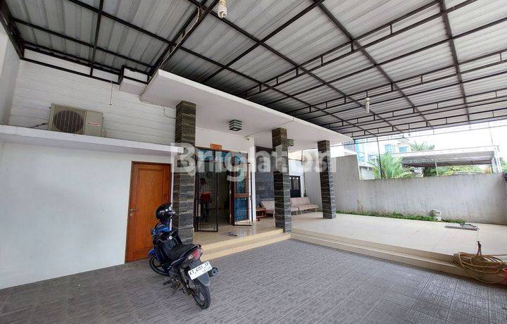 RUMAH MEWAH DIPERUMAHAN BUMI SEMPAJA CITY