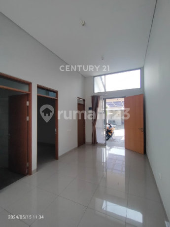 Rumah Istana Regency Jatinangor Bandung Siap Huni