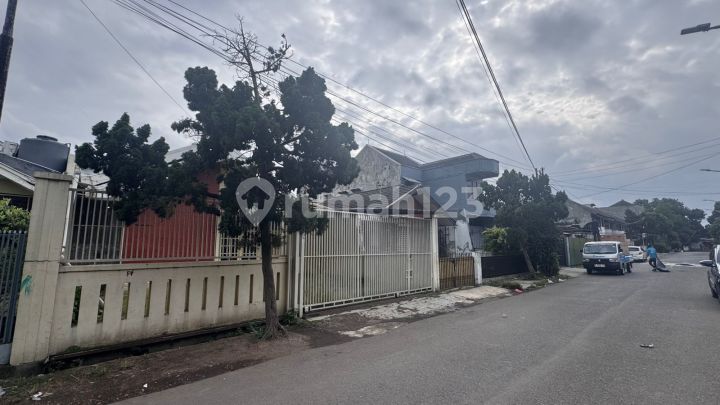 Jual Rumah 2 Lantai Terawat Siap Huni di Situ Aksan Bandung Kota