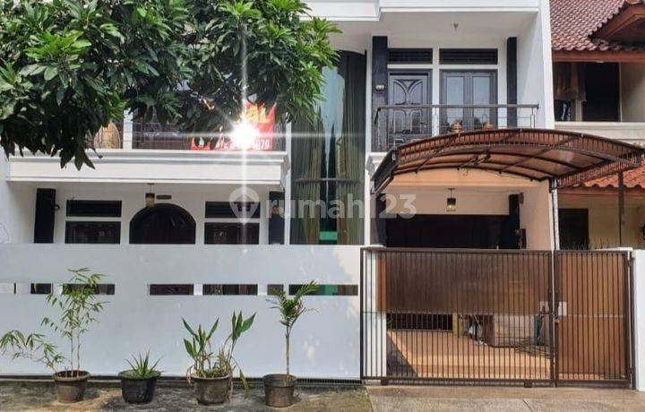 Rumah Luas Siap Huni Di Perumahan Taman Villa Baru Pekayon Bekasi