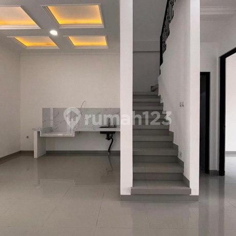 Rumah Baru Bagus Unfurnished SHM di Graha Raya, Bintaro Tangsel