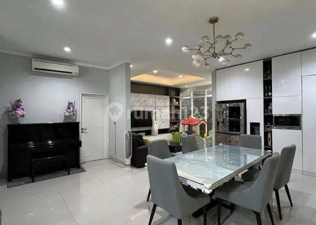 Rumah 2,5 Lantai Full Renovasi di Golf Lake Residence, Jakarta Barat