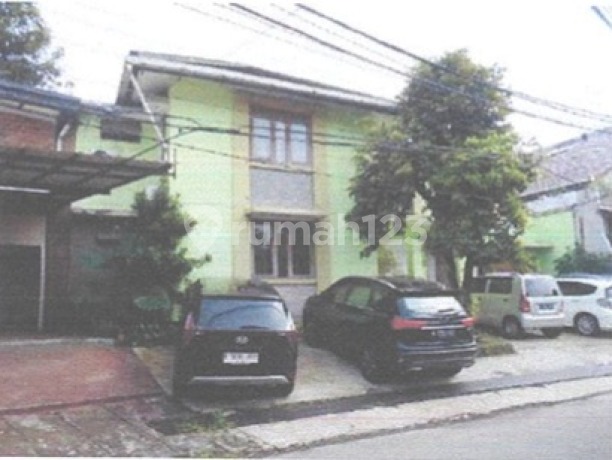 Rumah Besar 2 Lantai Cocok untuk Resto Ato Cafe Letak Strategis