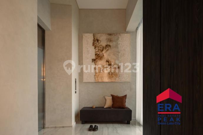 Dijual Apartemen Suites Saumata, Full Furnished, 167m², 3 Br Dijual Apartemen Suites Saumata, Full Furnished, 167m², 3 Br