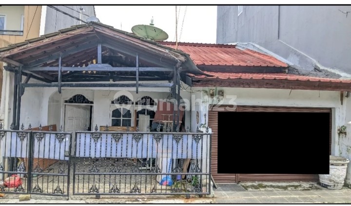 RUMAH DI KOMPLEK DPR 2 KEBON JERUK, LOKASI STRATEGIS, SERTIFIKAT SHM