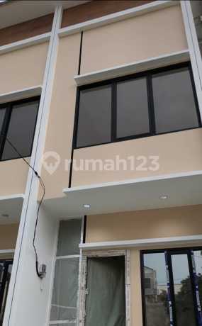 RUMAH 2 LANTAI (CLUSTER EXCLUSIVE) DI CENGKARENG