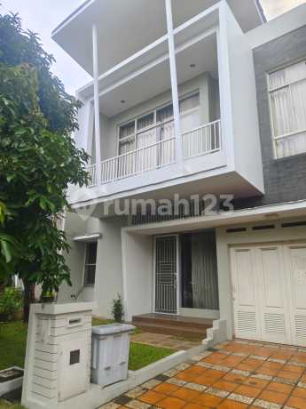 Rumah Cluster Grisea 9x18 The Springs Summarecon Serpong Siap Huni Rumah Cluster Grisea 9x18 The Springs Summarecon Serpong Siap Huni
