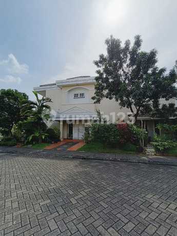 For Sale Rumah Hook Eksklusif dengan Lokasi Premium di Graha Hijau Ciputat