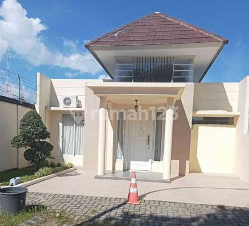 Di Jual Rumah Citraland Royal Terrace
