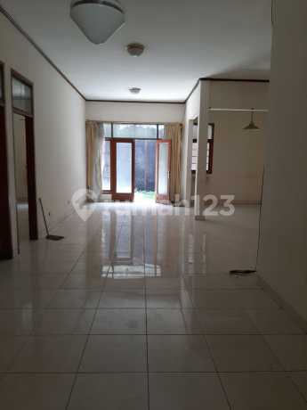 Rumah 1 Lantai Nyaman Dalam Komplek Dekat Srimahi Baru BKR