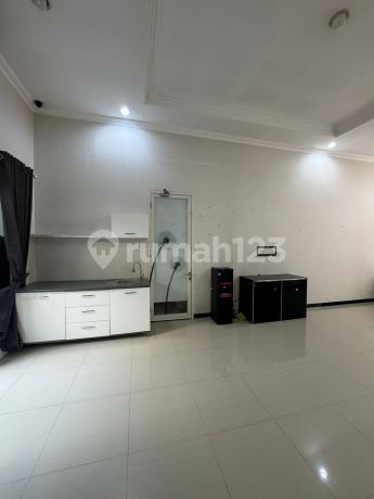 Dijual Rumah Manyar Tirtoyoso Bagus bisa Nego Dijual Rumah Manyar Tirtoyoso Bagus bisa Nego