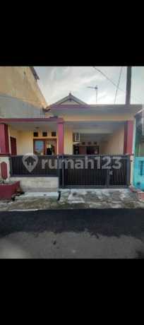 For Sale Fast House Ciomas Roadside Complex