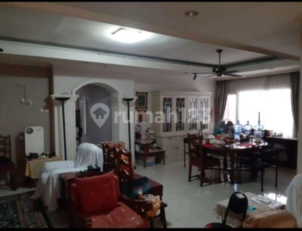 Galleria Court Condominium 3BR 168m2 ada kamar ART Jakarta Selatan dibawah NJOP