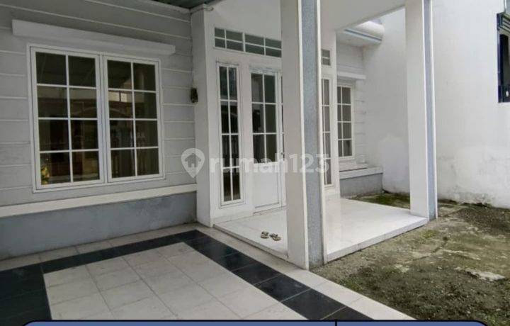 Dijual Rumah Komp Graha Kasuari Ringroad