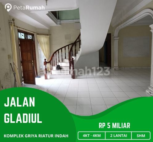Dijual Villa Jalan Gladiul Komplek Griya Riatur Indah Dijual Villa Jalan Gladiul Komplek Griya Riatur Indah