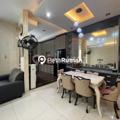 DIJUAL VILLA JALAN GLADIUL KOMPLEK GRIYA RIATUR INDAH DIJUAL VILLA JALAN GLADIUL KOMPLEK GRIYA RIATUR INDAH