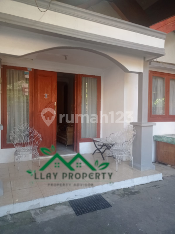 Jual Cepat Rumah Lt 149 Harga Murah , Lokasi Dekat Pusat Kota, di Paal 2, Perum ********, Bebas Banjir.