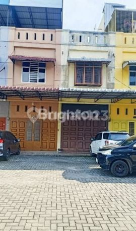 Kompleks Katamso Vista Di Jl.brigjen Zen Hamid
medan Kompleks Katamso Vista Di Jl.brigjen Zen Hamid
medan